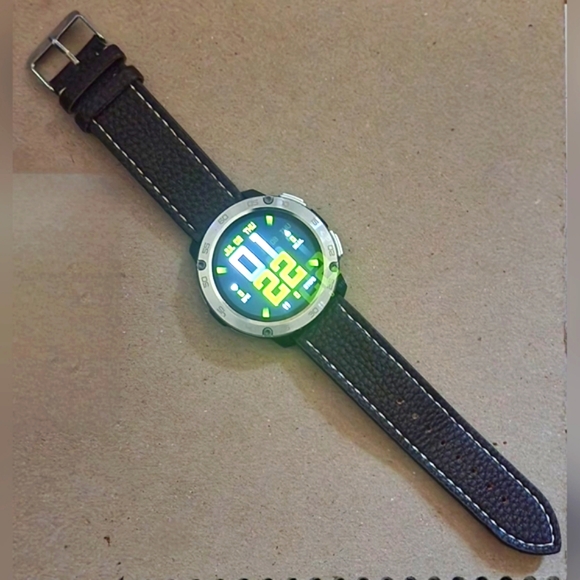 Itech Gladiator 2 Bluetooth Smartwatch - Silver Bezel - Picture 8 of 11